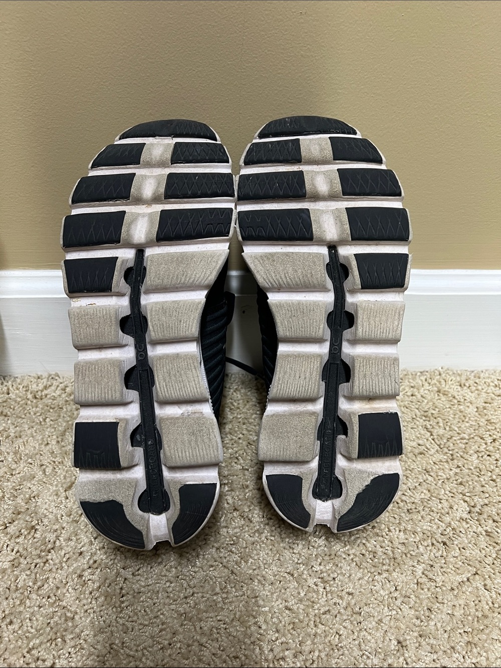 On Running Women’s Black and White Cloud Athletic Sneakers - Picture 3 of 4